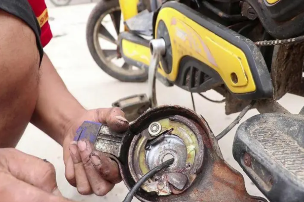 奉节县电动车刹车故障